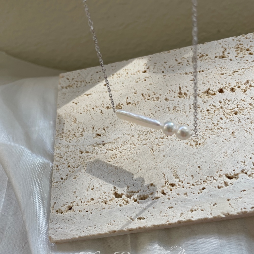 Natural Baroque Pearl Necklace